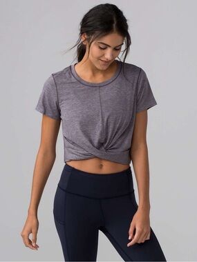 Lululemon Intended Crop Tee in Heather Black Currant size 6